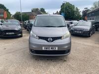 NISSAN NV200
